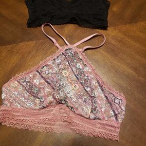 Lot of 2- Gap Body and Victorias Secret bralettes